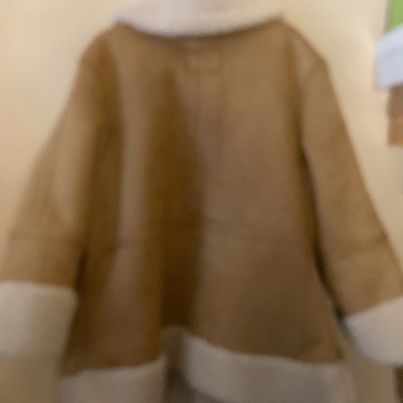 Bearpaw coat - Picture 11 of 12